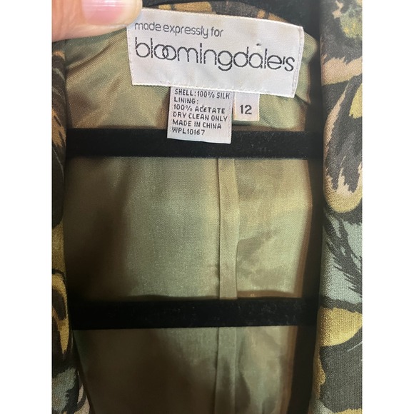 Vintage Bloomigdales 100% Silk Plant Print Blazer Size: 12 - Picture 2 of 4